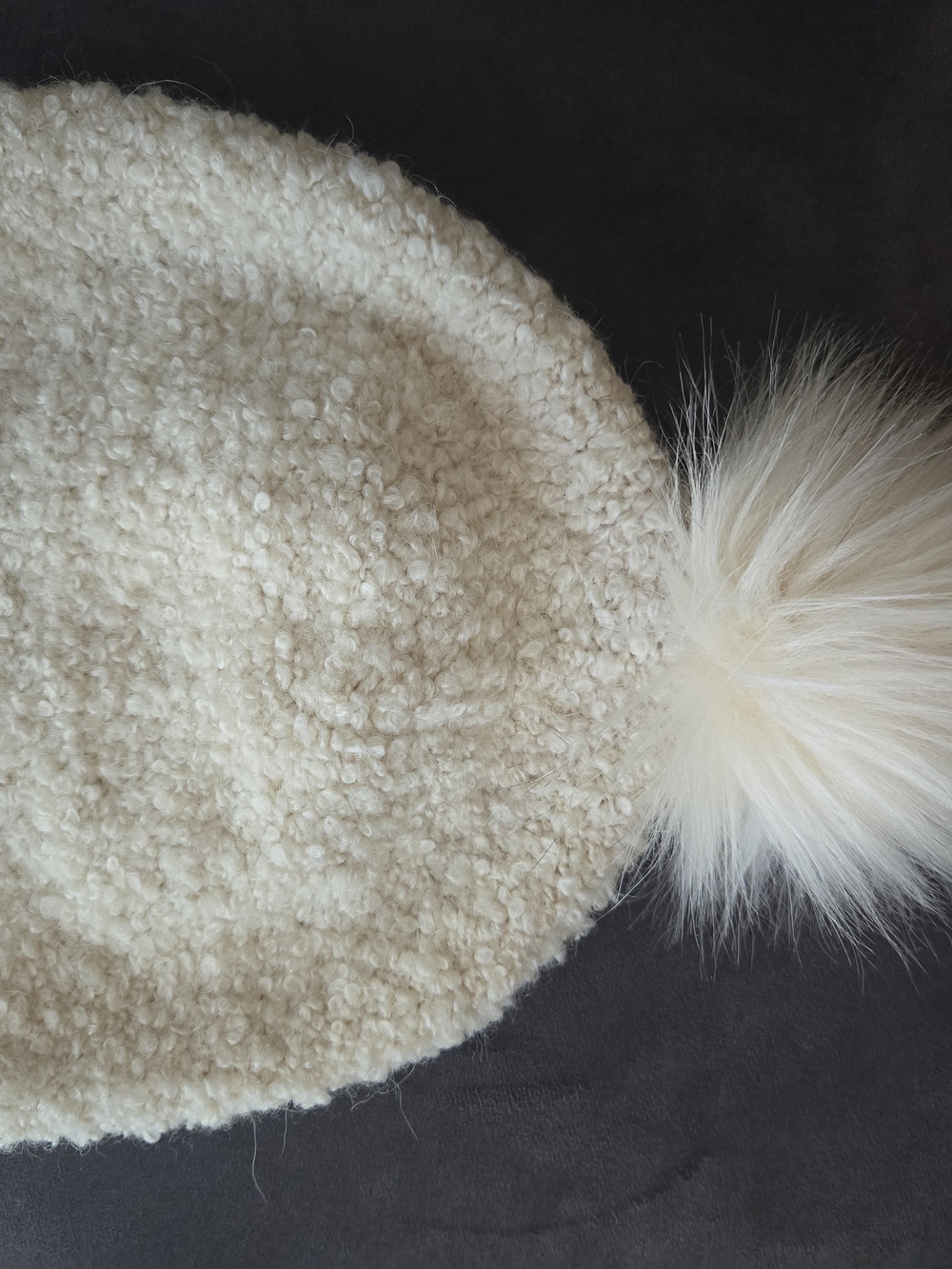 J. Mclaughlin Women's Knit Beanie Hat Faux Fur Pom Pom Ivory/White OS